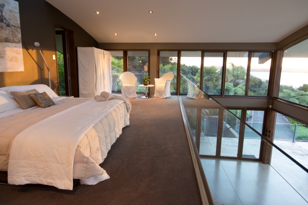 Hotel EAGLES NEST (Russell)